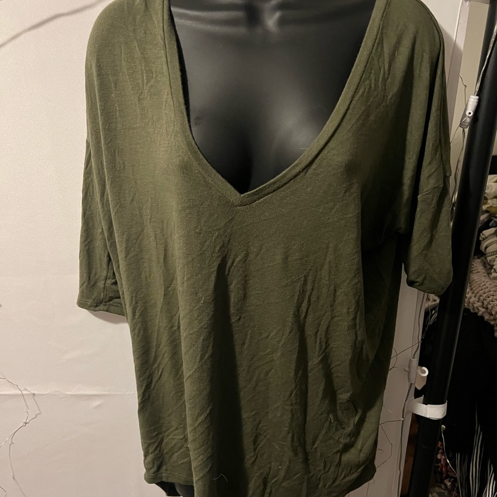 V neck top